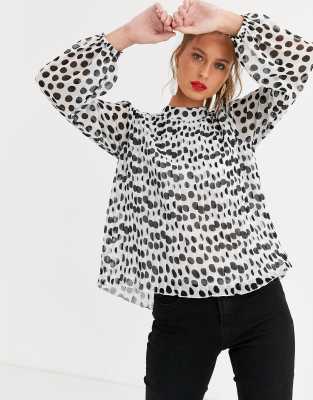 black and white spot blouse