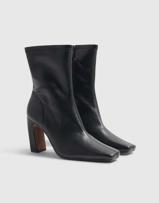 River Island Square heel stretch boots in black , 2 of 4