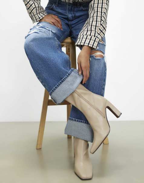 River Island Square toe heel stretch ankle boots in ecru - view 1
