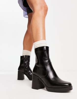 platform square toe boots