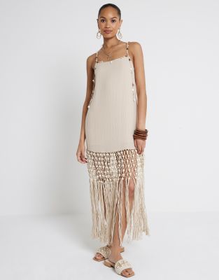 River Island - Strandkleid in Cremeweiß mit Makramee-Detail und Fransenbesatz