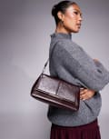 [River Island] River Island strap front shoulder clutch in burgundy-Red One Size GOLD