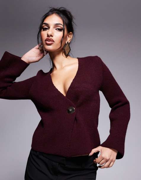 River Island – Strickjacke in Burgunderrot mit asymmetrischer Knöpfung - view 1