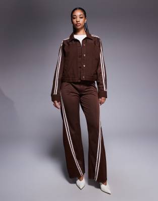 River Island Stripe Detail Relaxed Straight Jeans In Brown