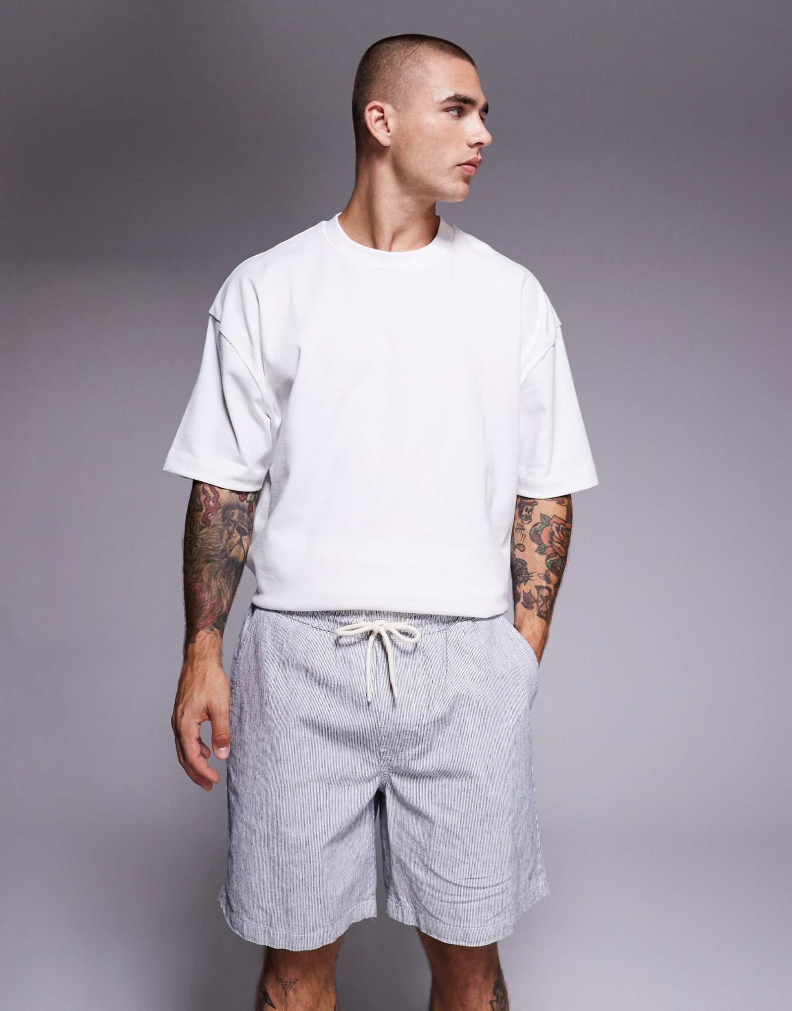 Темно-синие шорты в полоску River Island