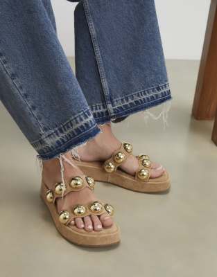  studded flatform sandal in beige