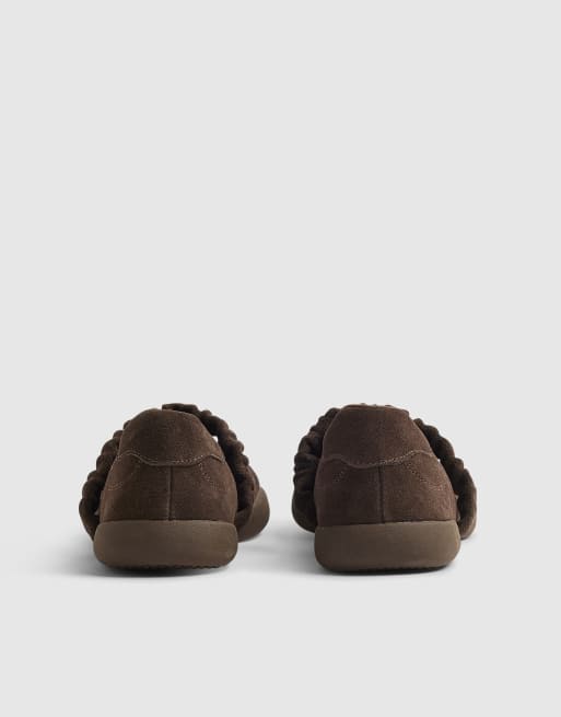 River Island Suede ruched strap sneakerina flats in brown , 2 of 4