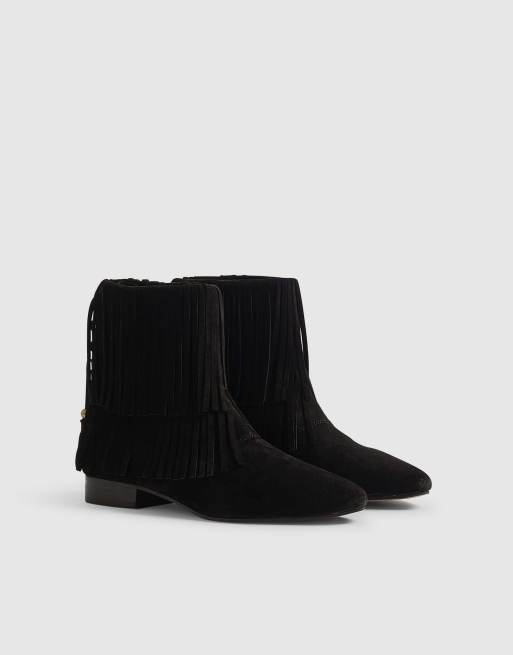 River Island Suede tassel block heel boots in black, 2 of 3