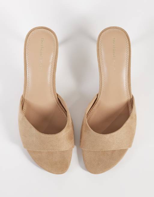 River Island suedette mule heeled sandals in beige, 2 of 4
