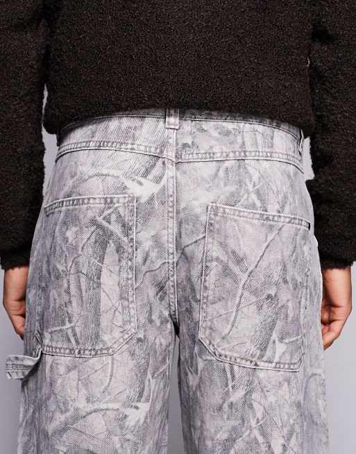 River Island super baggy camo printed jeans in brown, 4 of 5