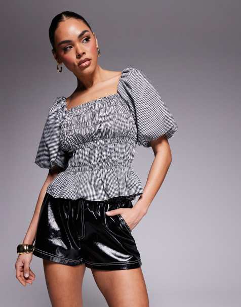 River Island – Svart, blommig, smockad topp med puffärmar - view 1