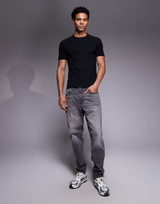 River Island – Svart, teknisk t-shirt i muscle fit, 2 av 5