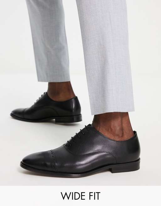 River Island – Svarta brogueskor i läder med bred passform
