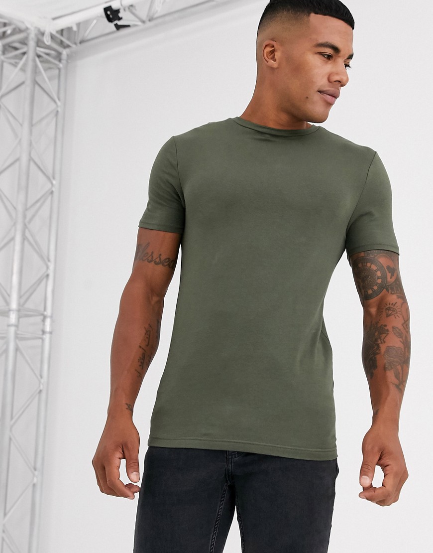 River Island - T-shirt attillata kaki-Verde
