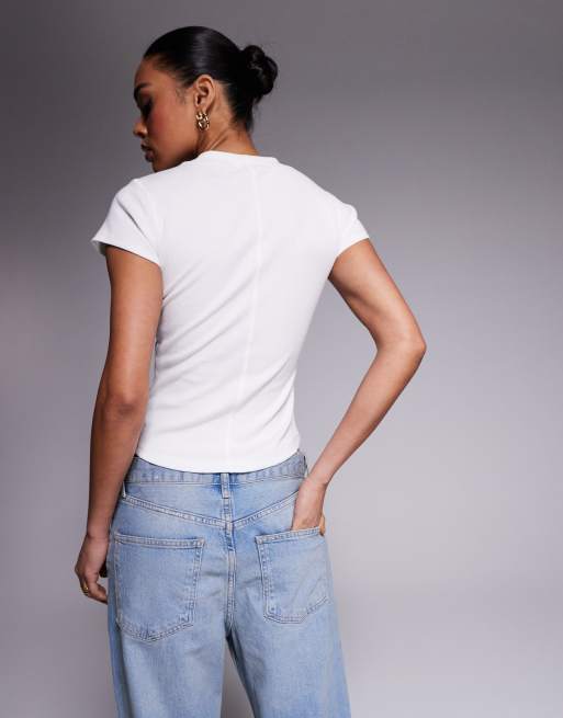 River Island - T-shirt bianca accollata con maniche ad aletta, 4 di 4