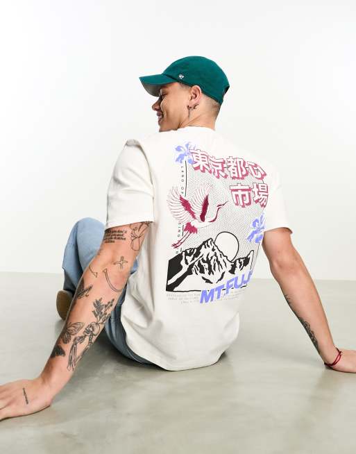 River Island – T-Shirt in Weiß mit japanischem Berg-Print