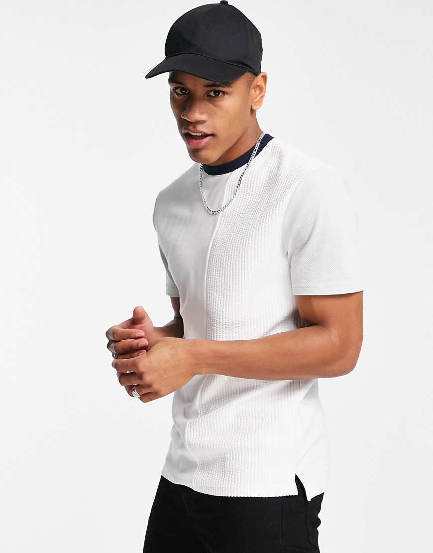 River Island t-shirt with contrast stitching trim in white-Black