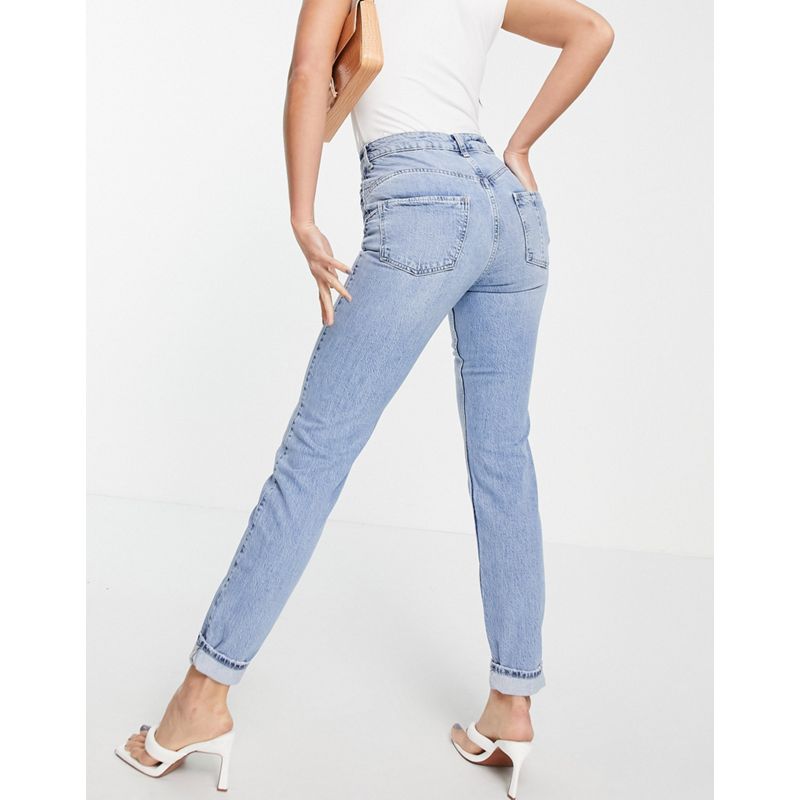 River Island Tall – Carrie – Gerippte Mom-Jeans in authentischem Mittelblau mit Zierrissen am Knie