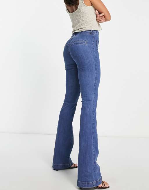 River Island Tall – Mellanblå flared jeans med fickor framtill, 2 av 4
