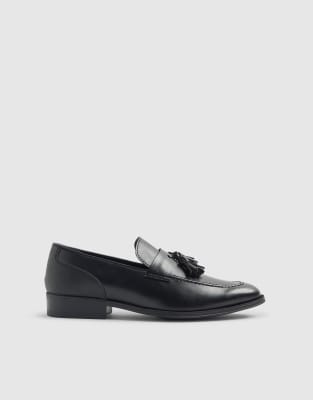  Tassel loafers 