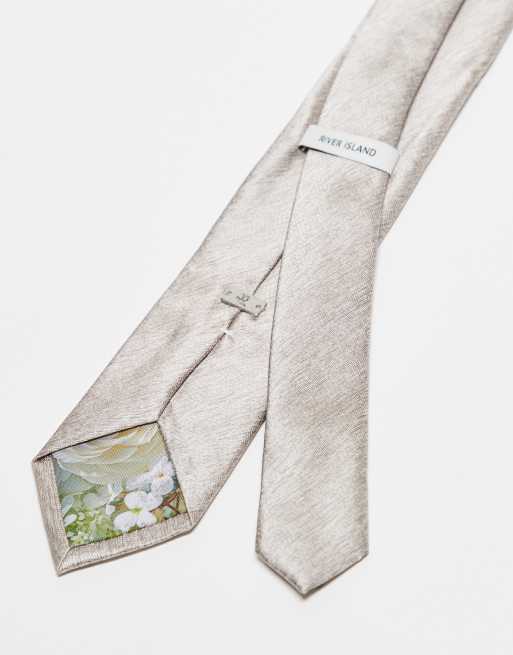 River Island tie and pocket square set in beige floral, 3 of 3