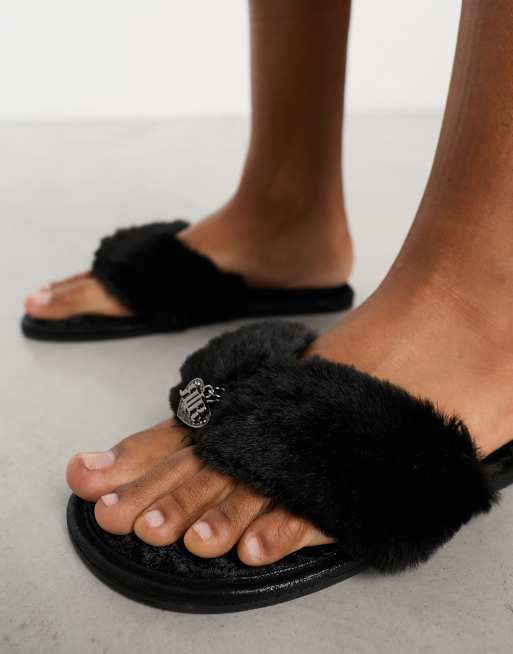 Black discount slippers fluffy