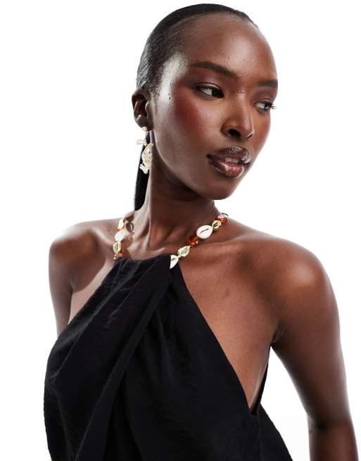 River Island - Top allacciato al collo nero con finiture con conchiglie sul collo