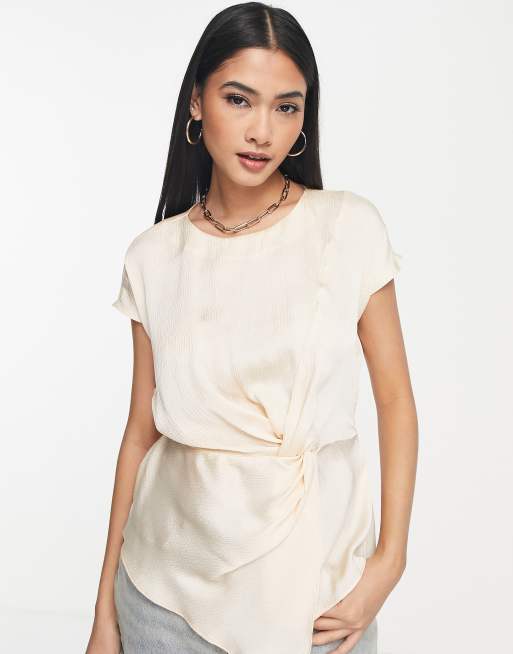 River Island - Top in raso bianco con incrocio sul davanti