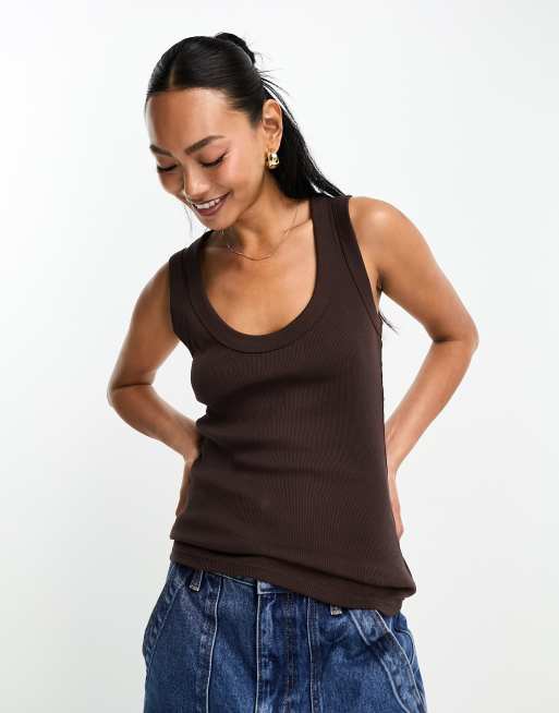River Island - Top senza maniche con scollo rotondo color marrone scuro
