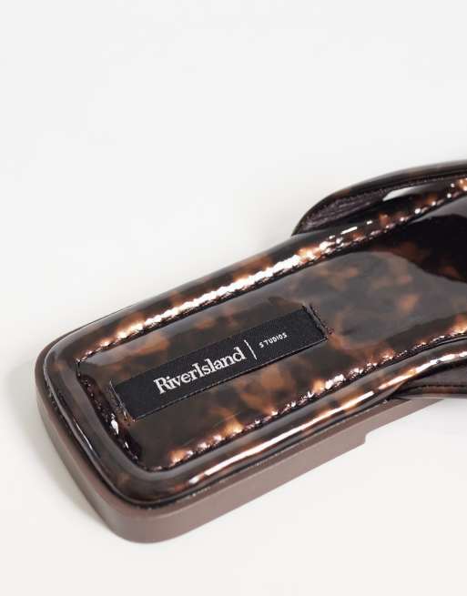 River Island tortoiseshell metal decal thong sandals in dark brown, 4 of 4
