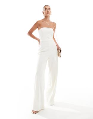 River Island - Trägerloser Jumpsuit in Creme mit weitem Bein-Weiß