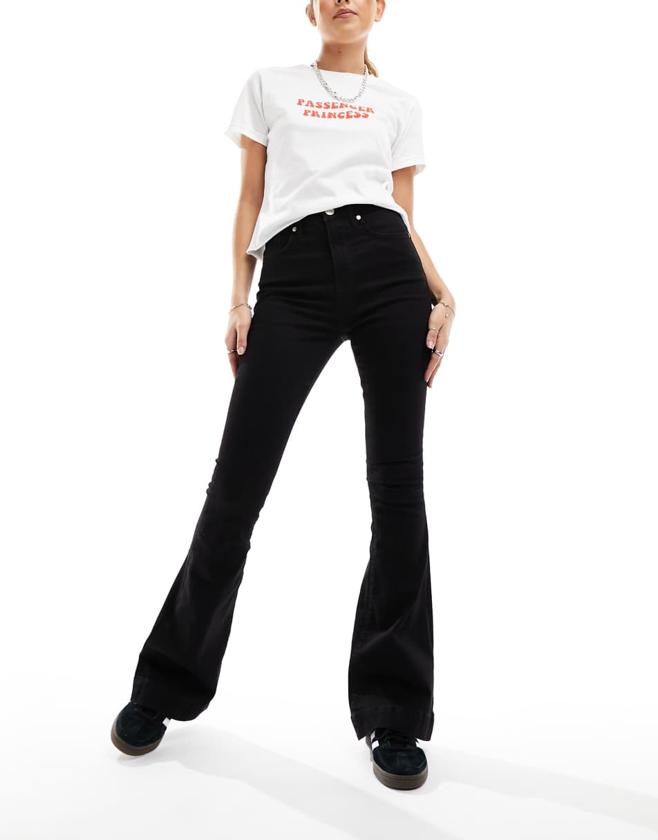 Hollister high rise mom fit jean in saturated black