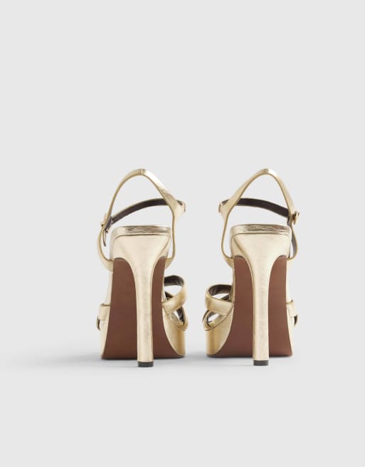River Island Twist strap platform heeled sandals in gold, 4 of 4