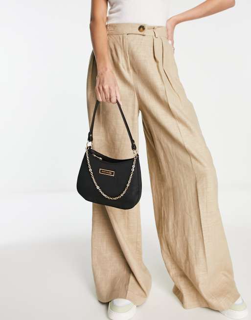River Island – U-förmige Schultertasche mit Kettenriemen in Schwarz, 4 von 4