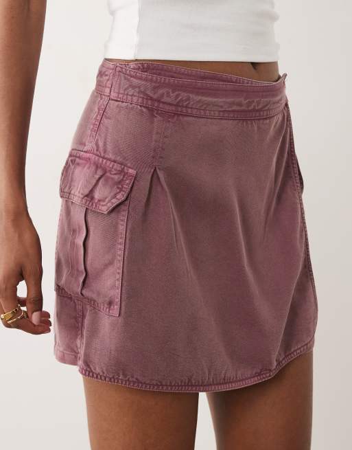 River Island utility wrap mini skort with in dark pink, 4 of 5