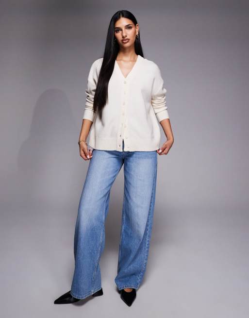 River Island v neck and back detailed cardigan in cream, 3 of 4