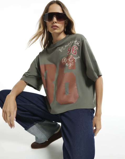 River Island Varsity badge t-shirt in khaki - view 1
