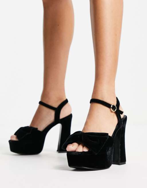 Velvet on sale bow sandals