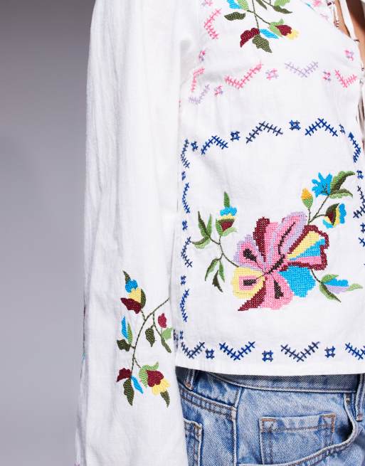 River Island – Vit, broderad skjorta med knytband framtill , 2 av 4