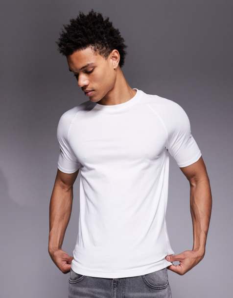 River Island – Vit funktions-t-shirt i muscle fit - view 1