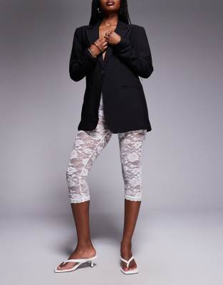 River Island – Vita capribyxor i spets - view 1