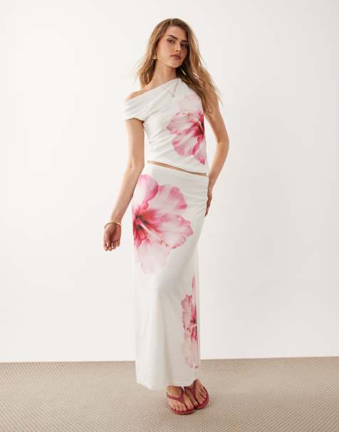 River Island – Vitt, blommigt set i mesh - view 1