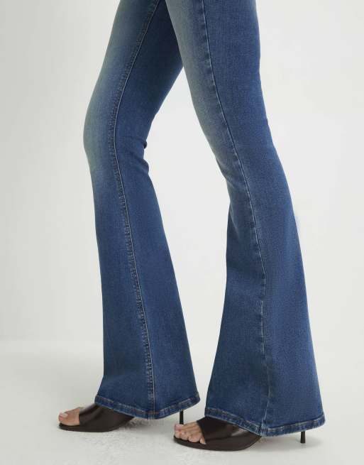 River Island Washed sculpt flare jeans in medium blue, 2 of 4