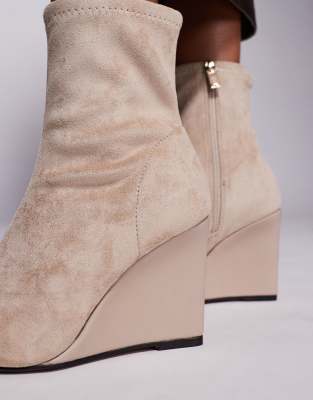 River Island Wedge Heel Boot In Neutral