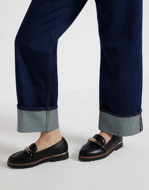 River Island Wide Fit - Mocassins matelassés avec détail chaîne - Noir, 2 de 4