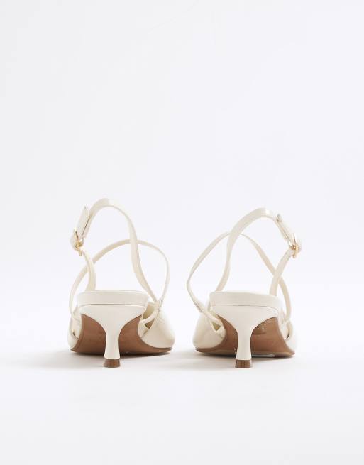 River Island Wide fit strappy slingback court heels in cream, 3 of 4