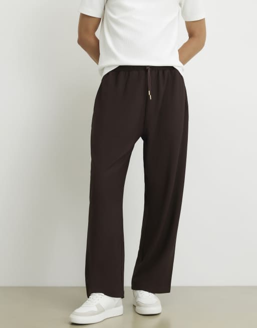River Island Wide leg cotton textured joggers in brown, 3 of 4