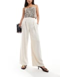 [River Island] River Island wide leg pleated pants in cream-White 18 CREAM