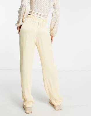 ASOS DESIGN Tapered Trousers With Spaghetti Ankle Tie Detail