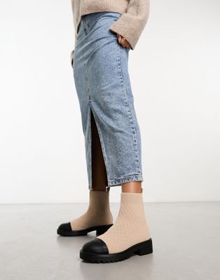 River Island Wide Quilted Sock Boots in Cream